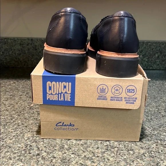 Clarks Collection Westlynn Bella
Woman’s Dark Blue Leather Loafers - Picture 3 of 8